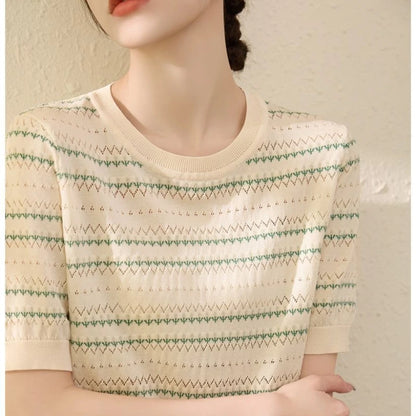 2025 New Summer Korean Version Minimalist Slim Fit Short Sleeved Round Neck Printed Contrasting Hollow Out Women's T-shirt Top