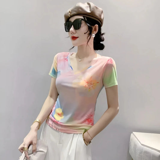 Printed Short-sleeved T-shirt for Women in Summer New Sexy V-neck Thin Ice Silk Top Slim and Fashionable Short-sleeved Shirt